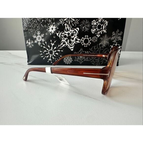 TOM FORD 57MM Hanley Butterfly Sunglasses $495 - Picture 9 of 11